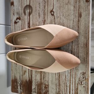 Vivaia Pointed Flats